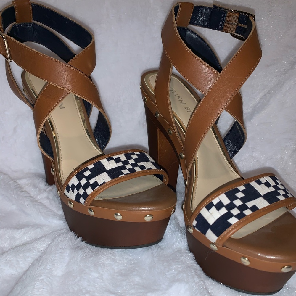 Strappy brown Gianni bini platform heels